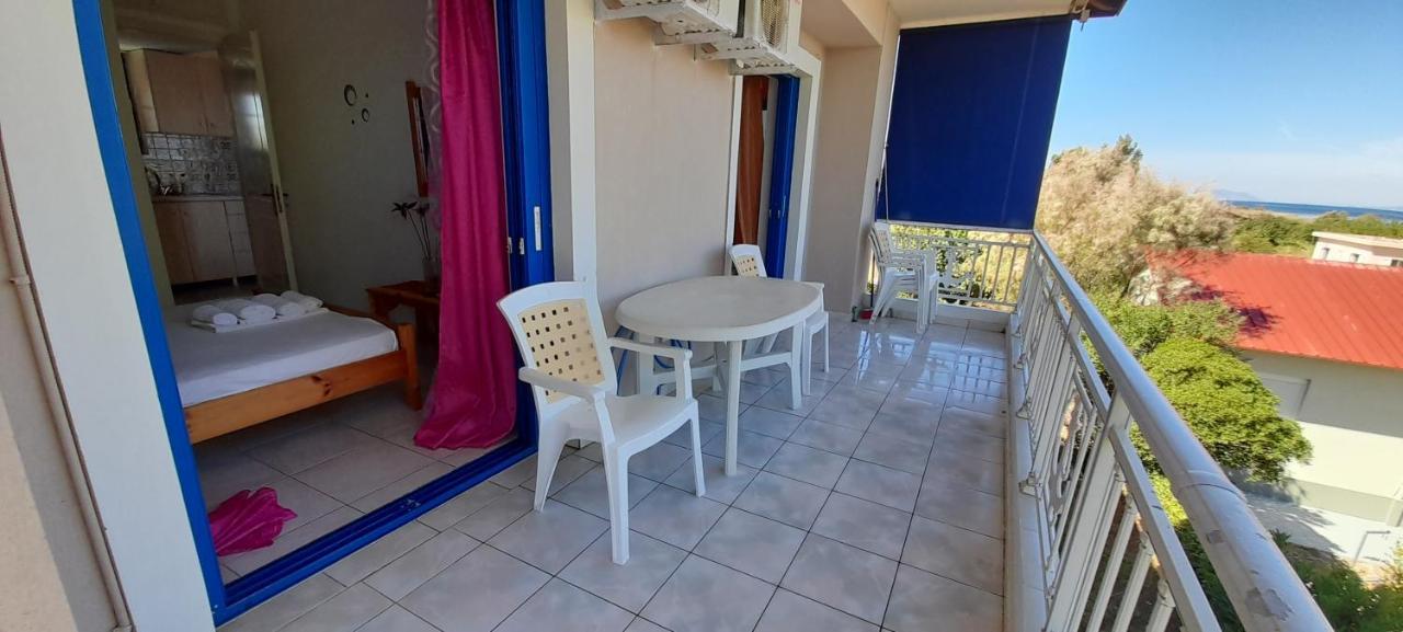 Lakkopetra Beach Apartments Lakopetra Экстерьер фото